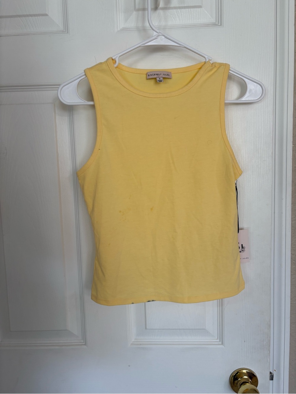 Sincerely Jules Yellow Sleeveless Tank Top Size Small NWT Flaw